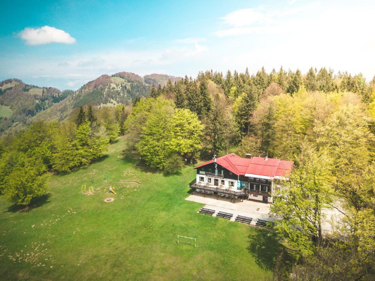 Dol pri HrastnikuPlaninski Dom Na Kalu住宿加早餐旅馆 外观 照片